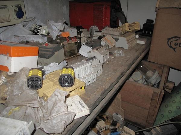 3#3076 Trapano a torretta New Drill e componenti per cablaggio in vendita - foto 41