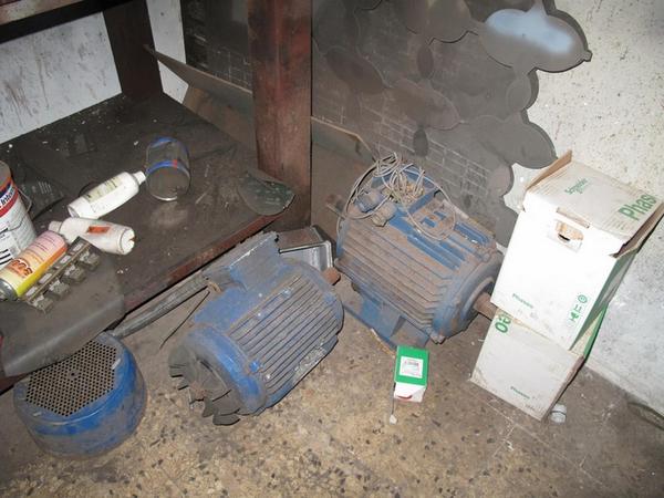 3#3076 Trapano a torretta New Drill e componenti per cablaggio in vendita - foto 61