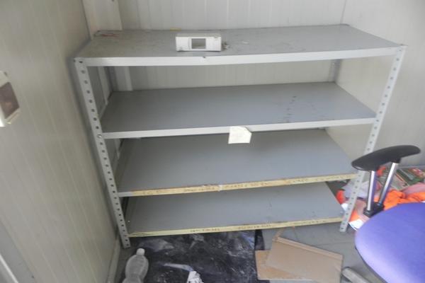 17#3078 Monoblocco coibentato con attrezzatura per ufficio in vendita - foto 4