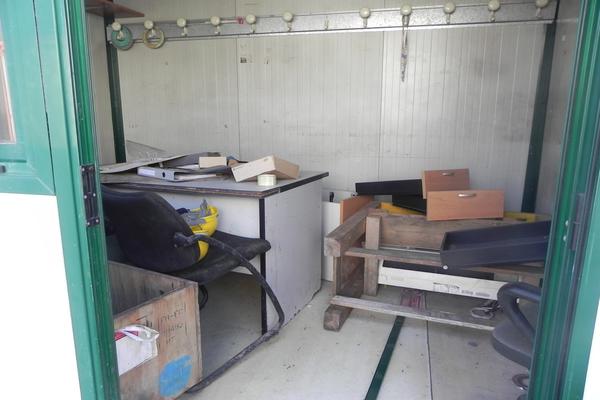 18#3078 Monoblocco coibentato con attrezzatura da ufficio in vendita - foto 2