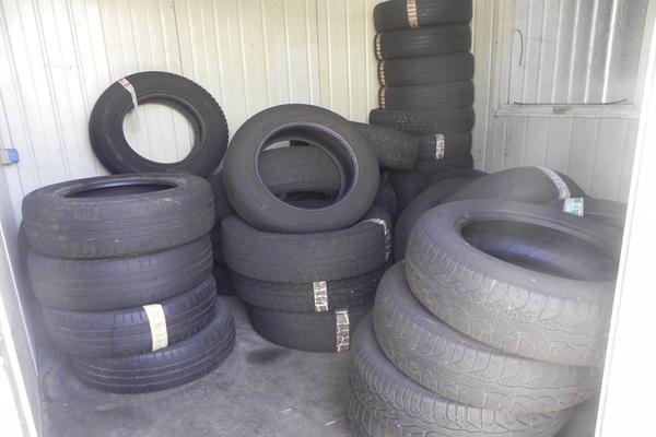 22#3078 Monoblocco coibentato uso ufficio e pneumatici in vendita - foto 2