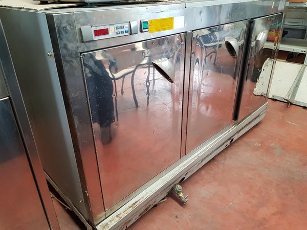Forni alimentari in vendita