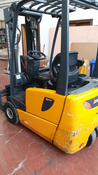 30#3084 Carrello elevatore Jungheinrich in vendita - foto 8