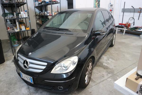 1#3097 Autovettura Mercedes e autocarro Fiat Scudo in vendita - foto 1