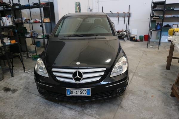 1#3097 Autovettura Mercedes e autocarro Fiat Scudo in vendita - foto 3
