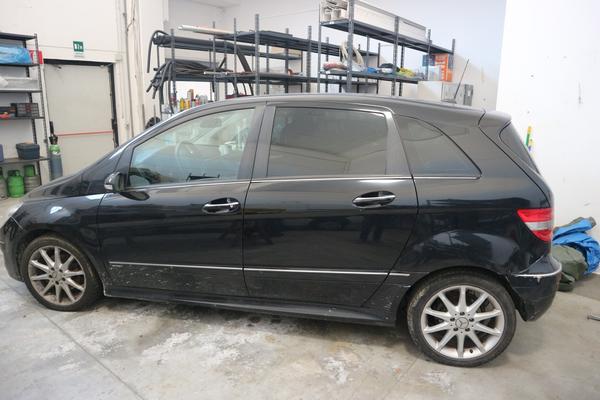 1#3097 Autovettura Mercedes e autocarro Fiat Scudo in vendita - foto 4