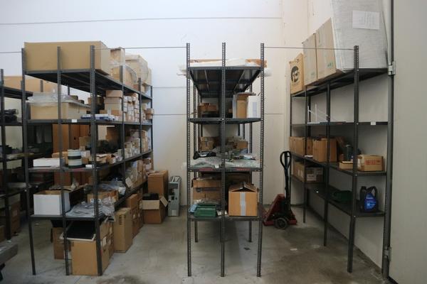 3#3097 Attrezzature e arredi officina in vendita - foto 3