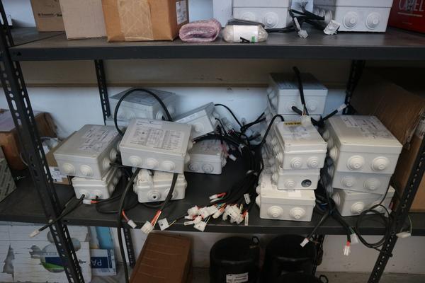 3#3097 Attrezzature e arredi officina in vendita - foto 10