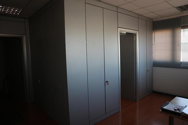 3#3097 Attrezzature e arredi officina in vendita - foto 40