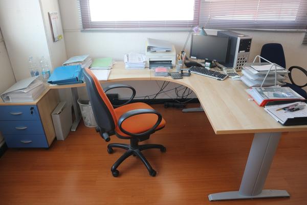 3#3097 Attrezzature e arredi officina in vendita - foto 46