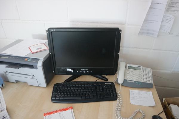 3#3097 Attrezzature e arredi officina in vendita - foto 54