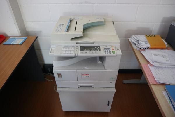 3#3097 Attrezzature e arredi officina in vendita - foto 57