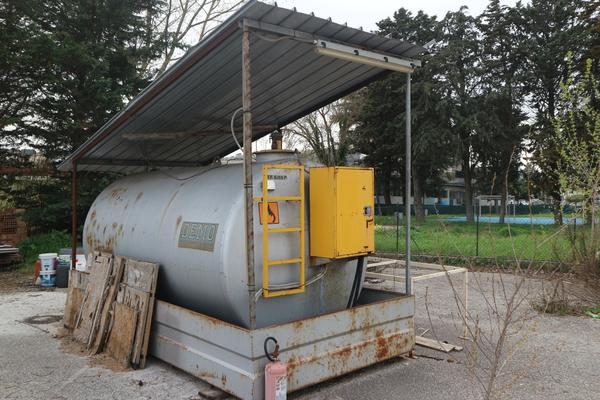 1#3112 Cisterna rifornimento e generatore a benzina in vendita - foto 1