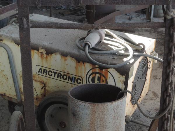 1#3113 Saldatrici Arctronic e sega a nostro Bianco in vendita - foto 40