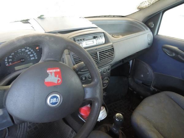6#3113 Autocarro Fiat Punto Van in vendita - foto 8