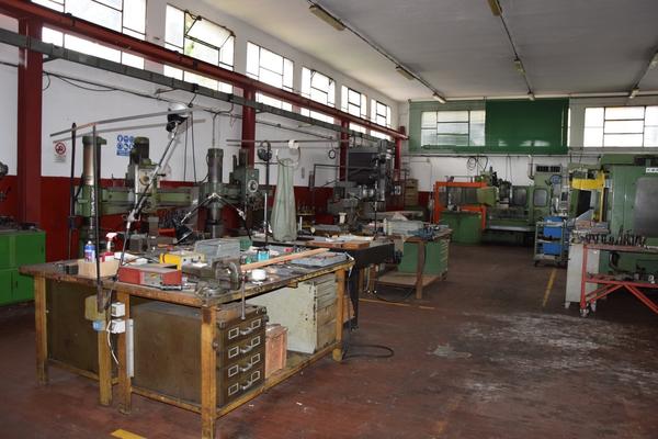 1#3115 Maschiatrice Officina Meccanica e alesatrice Fimap in vendita - foto 6