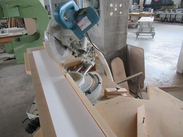 17#3116 Troncatrice radiale Makita  in vendita - foto 3