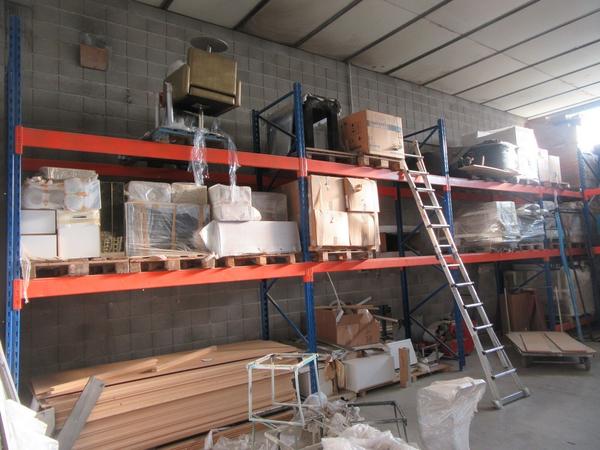 Logistica in vendita