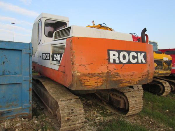 10#3117 Escavatore cingolato Rock 240 in vendita - foto 8