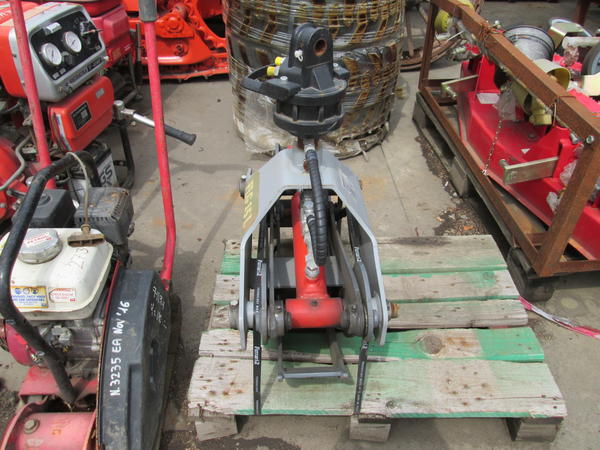 5#3117 Pinza Per Tronchi Completa Di Rotatore Idraulico Montato in vendita - foto 2