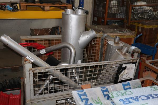 2#3129 Scaffalature e ricambi per autotreni e autoveicoli in vendita - foto 13