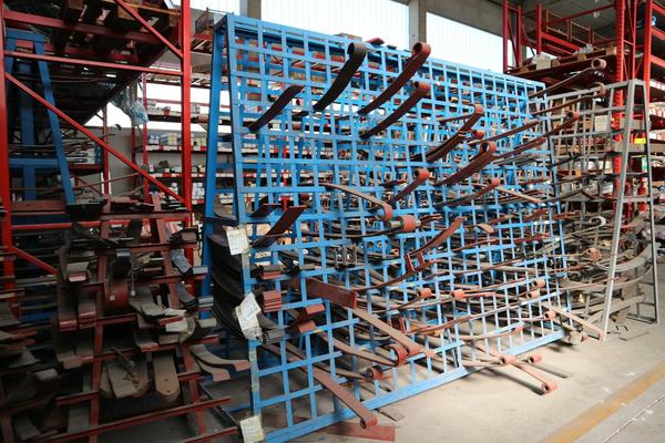2#3129 Scaffalature e ricambi per autotreni e autoveicoli in vendita - foto 20
