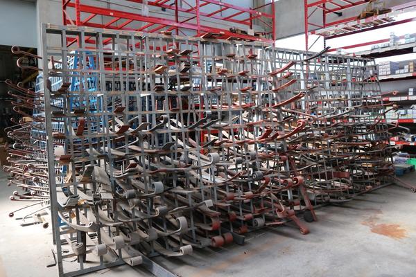 2#3129 Scaffalature e ricambi per autotreni e autoveicoli in vendita - foto 21