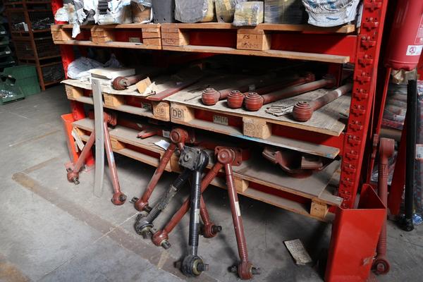 2#3129 Scaffalature e ricambi per autotreni e autoveicoli in vendita - foto 22