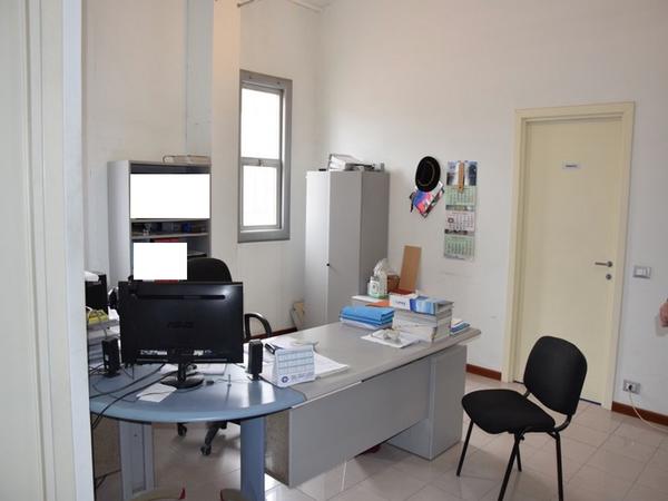 2#3131 Arredi ufficio in vendita - foto 1