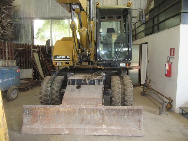 204#3141 Escavatore Caterpillar in vendita - foto 3