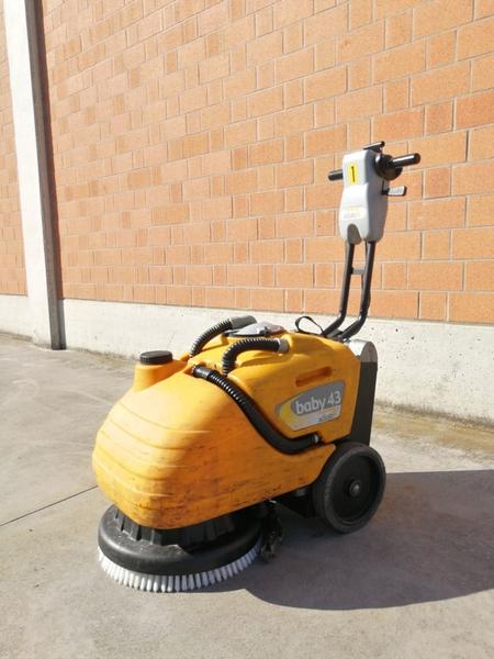 Attrezzatura pulizia professionale in vendita