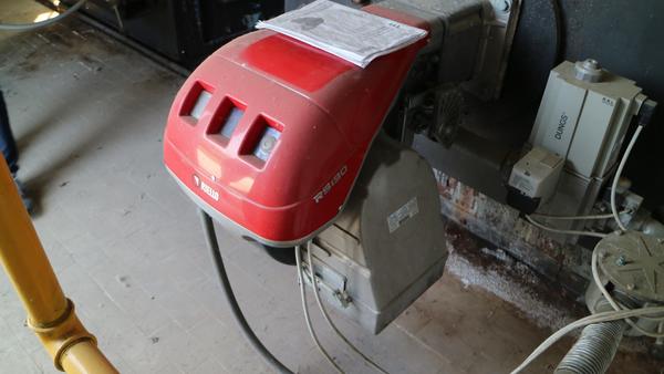 3#3153 Bruciatore Riello completo di accessori in vendita - foto 3