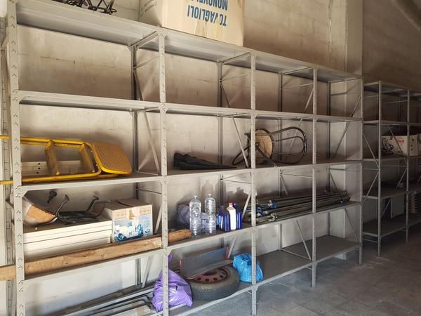 2#3157 Scaffalatura e arredi ufficio in vendita - foto 1