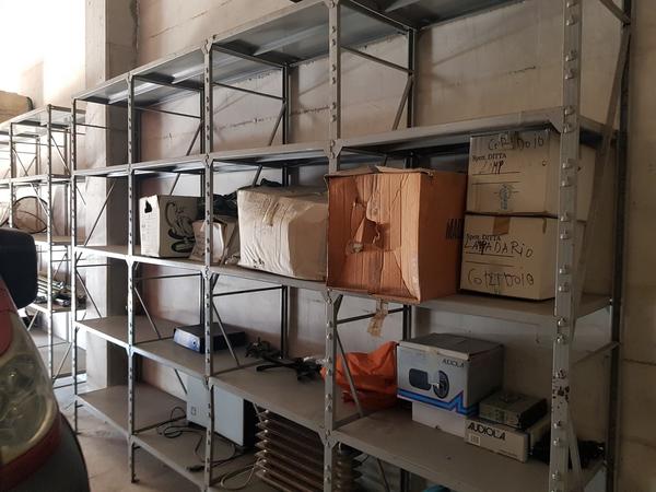2#3157 Scaffalatura e arredi ufficio in vendita - foto 3
