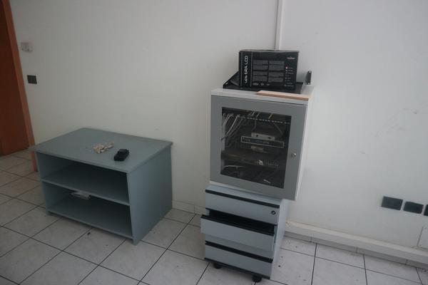 20#3179 Arredi ufficio e casa in vendita - foto 2