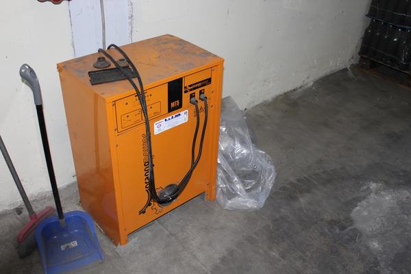 1#3180 Ramo di azienda dedita alla distribuzione di contenitori in vetro per imbottigliamento in vendita - foto 49