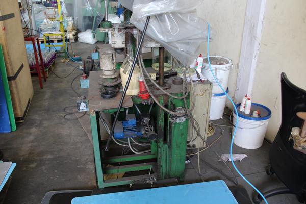 1#3180 Ramo di azienda dedita alla distribuzione di contenitori in vetro per imbottigliamento in vendita - foto 79