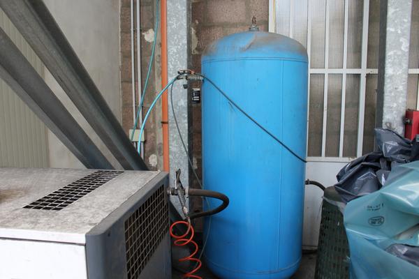 1#3180 Ramo di azienda dedita alla distribuzione di contenitori in vetro per imbottigliamento in vendita - foto 86