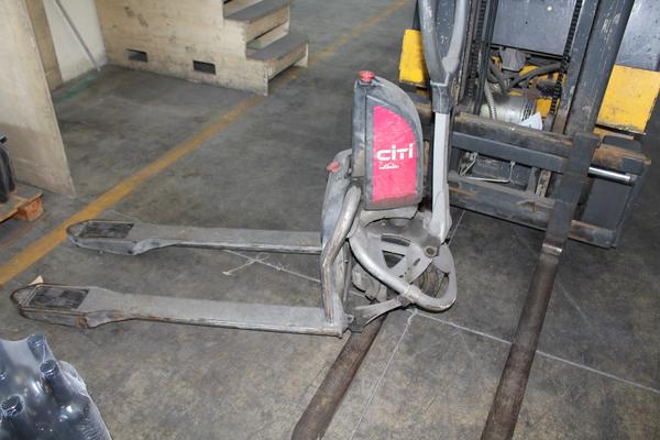 1#3180 Ramo di azienda dedita alla distribuzione di contenitori in vetro per imbottigliamento in vendita - foto 94