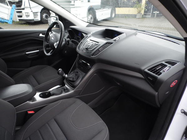 3#3188 Autovettura Ford Kuga in vendita - foto 8