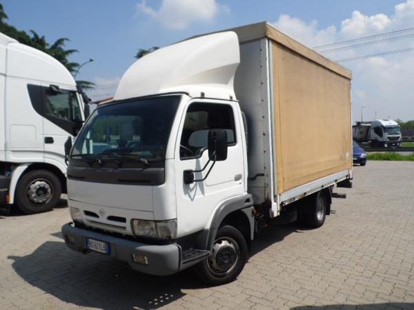 4#3188 Autocarro Nissan Cabstar in vendita - foto 1