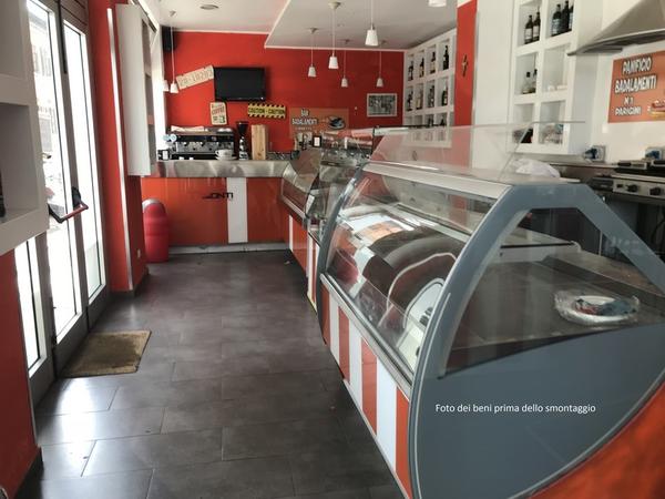 Attrezzature bar e ristoranti in vendita