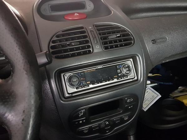 26#3215 Autoveicolo Peugeot 206 in vendita - foto 13