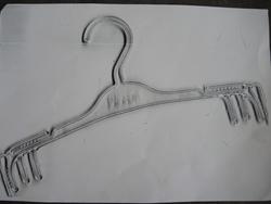 Molds for hangers - Lot 60 (Auction 3232)
