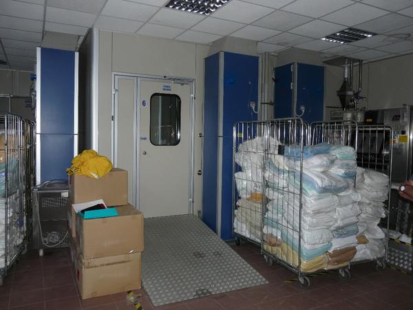 2#3241 Clean room a servizio di area sterilizzazione e confezionamento indumenti sterili in vendita - foto 1