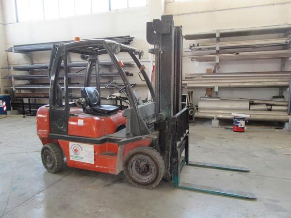 3#3246 Carrello elevatore Nissan in vendita - foto 1