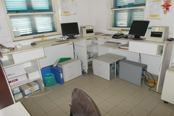 2#3255 Registratori di cassa e materiale infermeria in vendita - foto 14