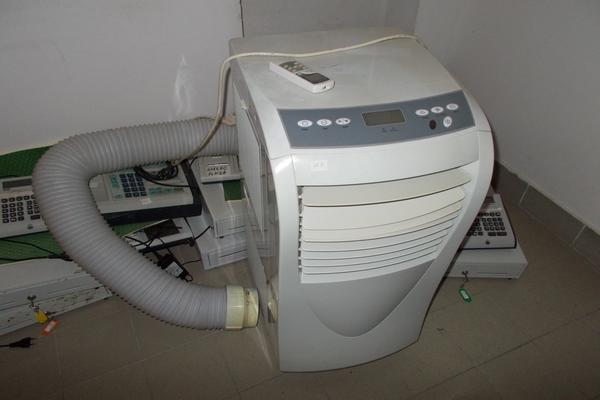 2#3255 Registratori di cassa e materiale infermeria in vendita - foto 35
