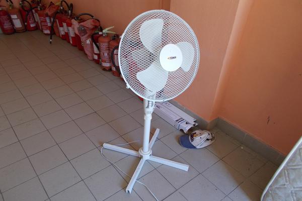 2#3255 Registratori di cassa e materiale infermeria in vendita - foto 39