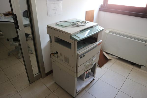19#3259 Arredamento ed attrezzature da ufficio in vendita - foto 9